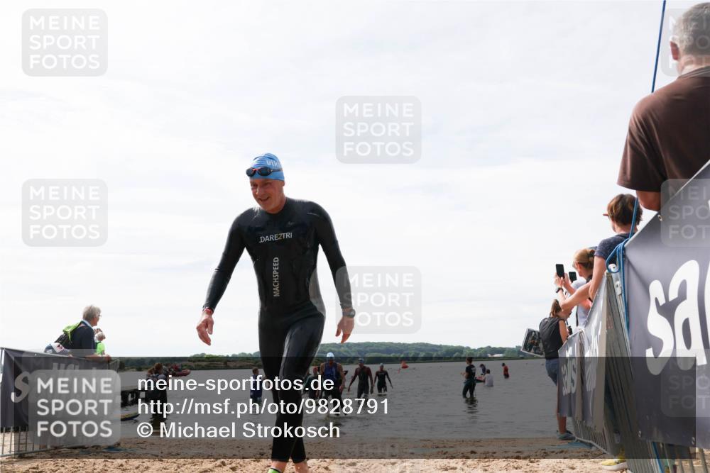 21.06.2026 - Viking Triathlon Michael Strokosch http://msf.ph/oto/9828791 21.06.2026 10:53:01 Schwimmen 385, 532, 661 meine-sportfotos.de