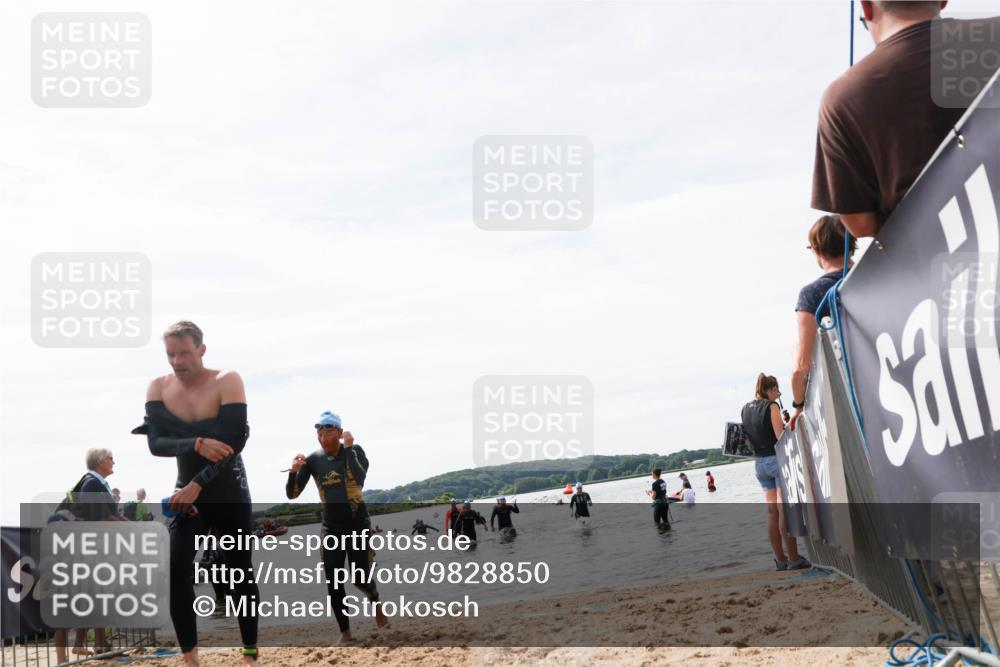 21.06.2026 - Viking Triathlon Michael Strokosch http://msf.ph/oto/9828850 21.06.2026 10:53:22 Schwimmen 92, 307, 471, 564, 622 meine-sportfotos.de