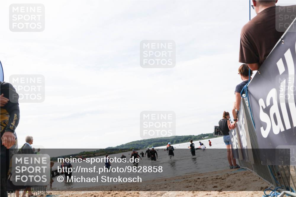 21.06.2026 - Viking Triathlon Michael Strokosch http://msf.ph/oto/9828858 21.06.2026 10:53:24 Schwimmen 92, 283, 564, 622 meine-sportfotos.de