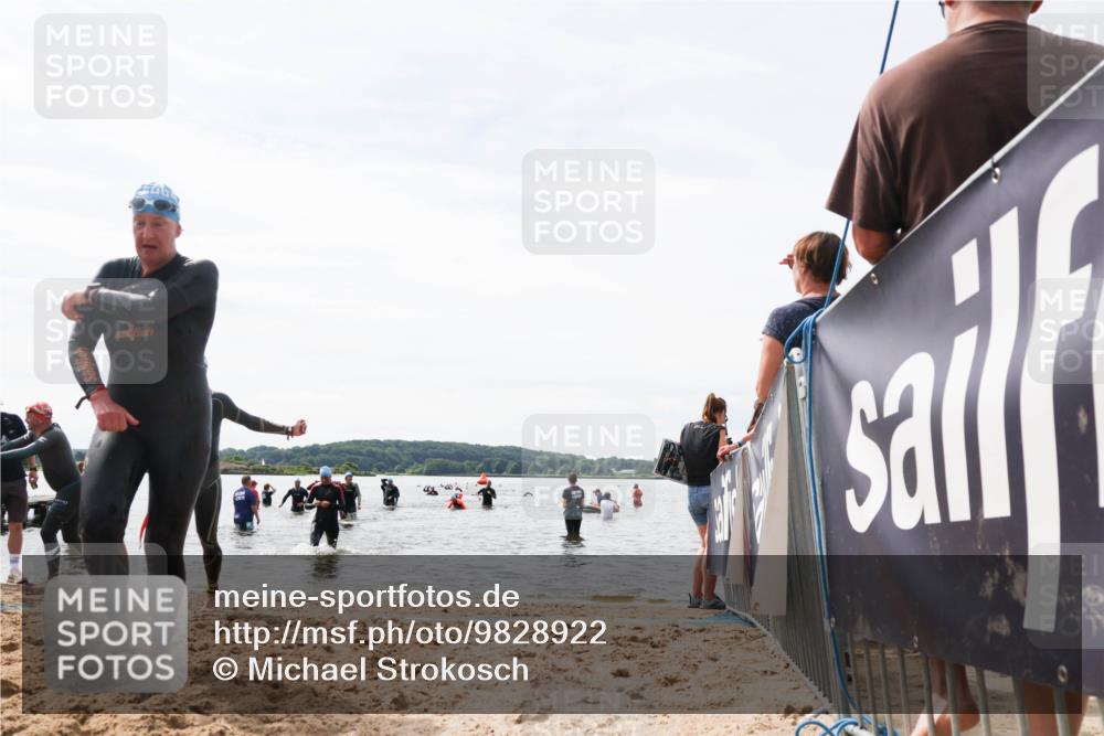 21.06.2026 - Viking Triathlon Michael Strokosch http://msf.ph/oto/9828922 21.06.2026 10:53:45 Schwimmen 182, 365, 375, 538, 607 meine-sportfotos.de