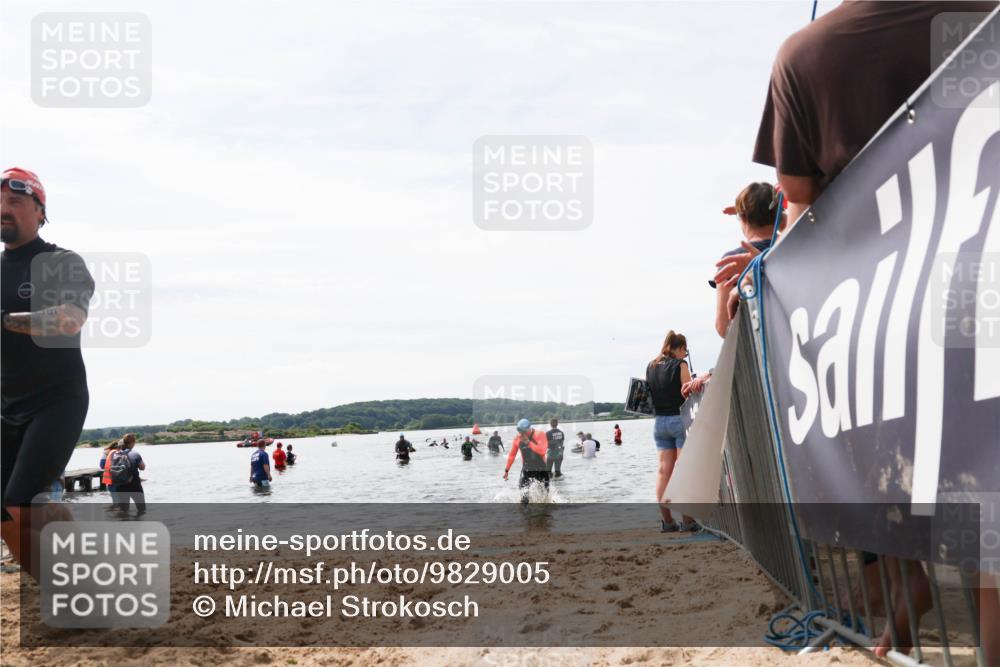 21.06.2026 - Viking Triathlon Michael Strokosch http://msf.ph/oto/9829005 21.06.2026 10:54:13 Schwimmen 61, 190, 237, 631 meine-sportfotos.de