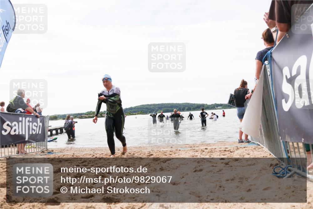 21.06.2026 - Viking Triathlon Michael Strokosch http://msf.ph/oto/9829067 21.06.2026 10:54:34 Schwimmen 413, 427, 557 meine-sportfotos.de