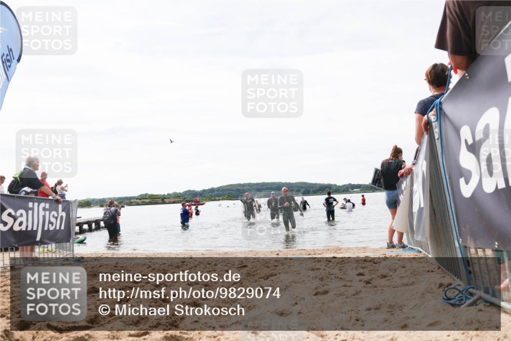 21.06.2026 - Viking Triathlon Michael Strokosch http://msf.ph/oto/9829074 21.06.2026 10:54:36 Schwimmen 413, 427, 557, 613 meine-sportfotos.de