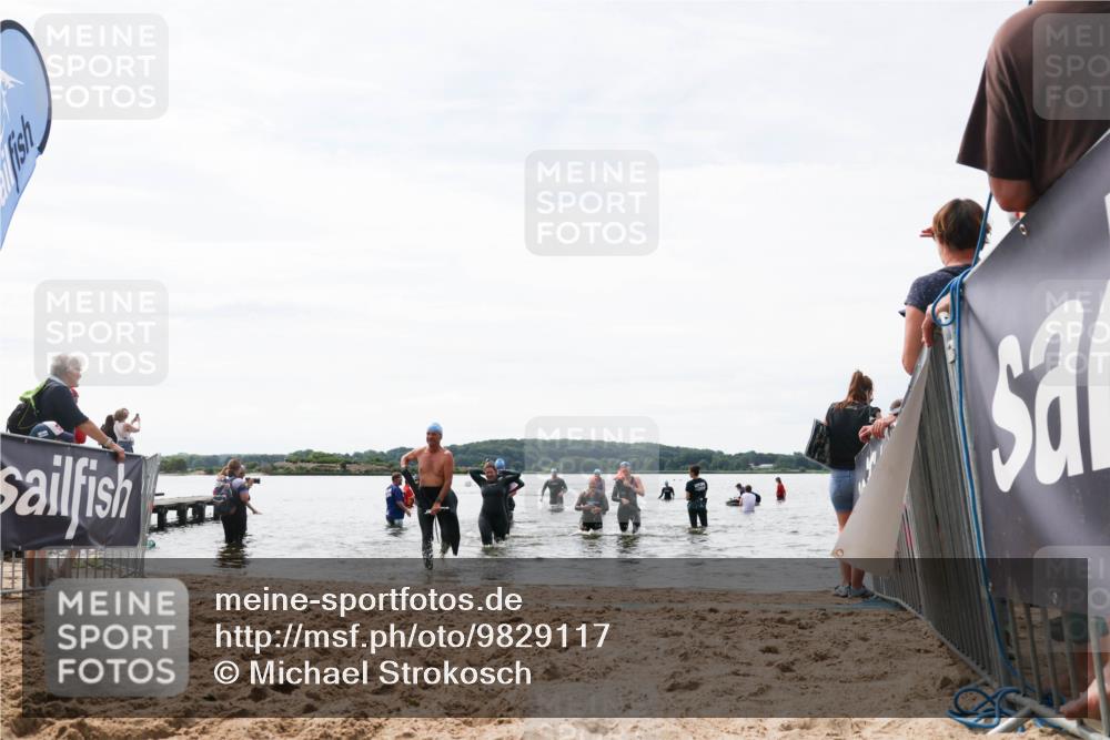21.06.2026 - Viking Triathlon Michael Strokosch http://msf.ph/oto/9829117 21.06.2026 10:54:50 Schwimmen 52, 244, 275, 347, 424, 504, 613 meine-sportfotos.de