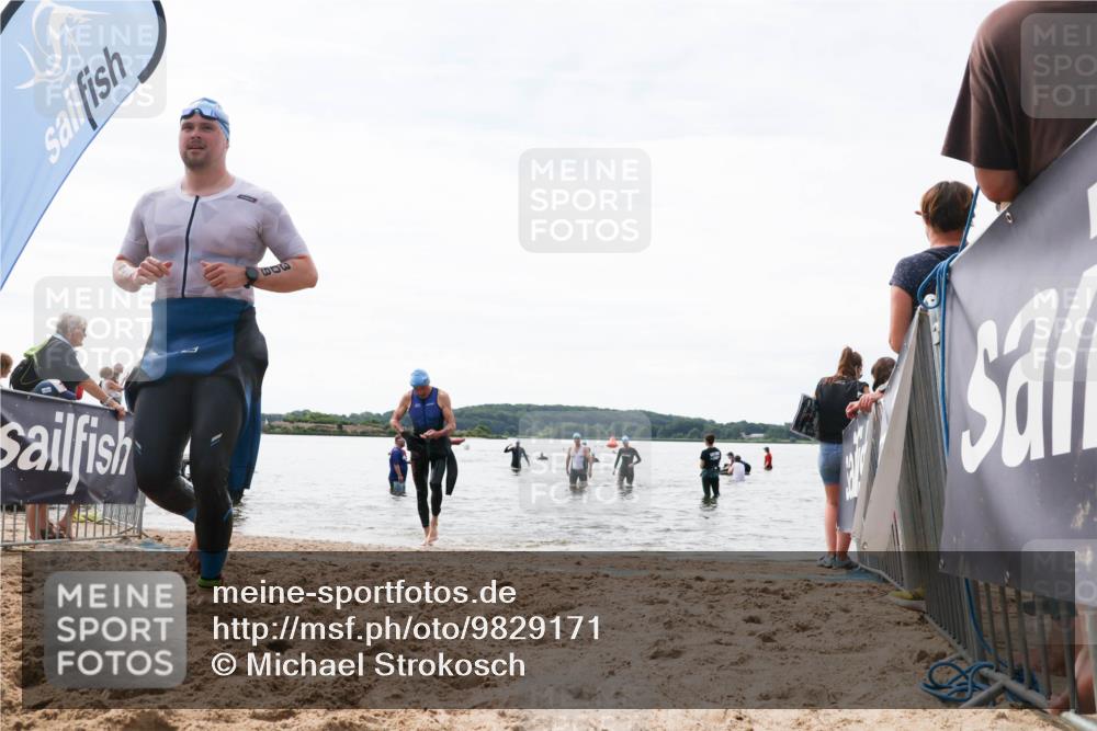 21.06.2026 - Viking Triathlon Michael Strokosch http://msf.ph/oto/9829171 21.06.2026 10:55:08 Schwimmen 160, 309 meine-sportfotos.de