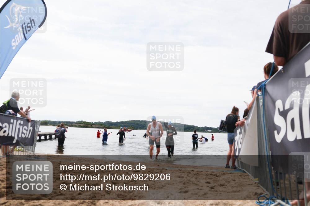 21.06.2026 - Viking Triathlon Michael Strokosch http://msf.ph/oto/9829206 21.06.2026 10:55:20 Schwimmen 305, 344, 566 meine-sportfotos.de