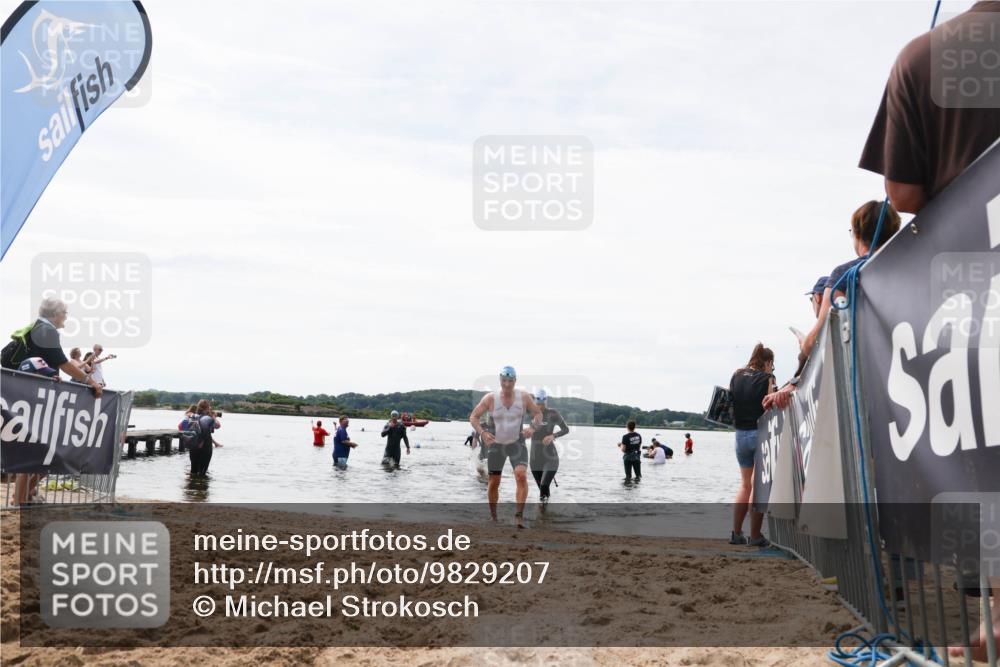21.06.2026 - Viking Triathlon Michael Strokosch http://msf.ph/oto/9829207 21.06.2026 10:55:20 Schwimmen 305, 344, 566 meine-sportfotos.de