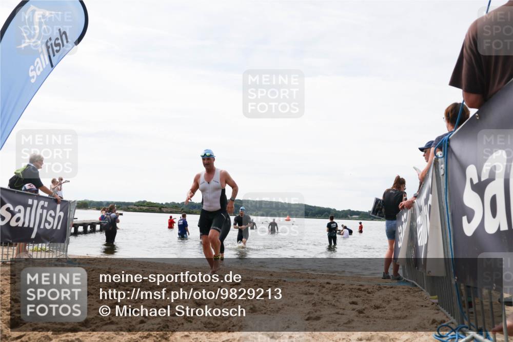 21.06.2026 - Viking Triathlon Michael Strokosch http://msf.ph/oto/9829213 21.06.2026 10:55:22 Schwimmen 305, 344, 566 meine-sportfotos.de