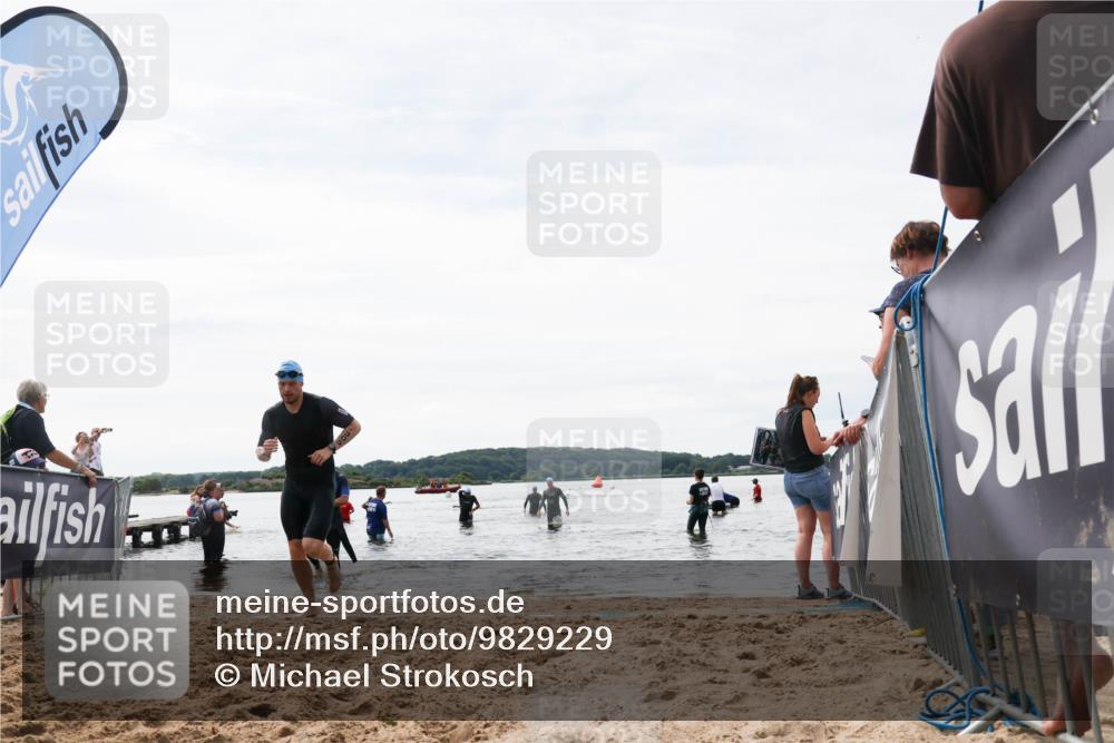 21.06.2026 - Viking Triathlon Michael Strokosch http://msf.ph/oto/9829229 21.06.2026 10:55:28 Schwimmen 305, 344, 561 meine-sportfotos.de