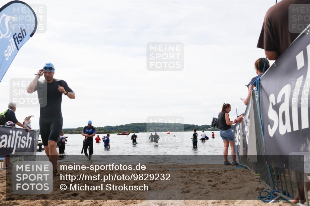 21.06.2026 - Viking Triathlon Michael Strokosch http://msf.ph/oto/9829232 21.06.2026 10:55:29 Schwimmen 305, 344, 561 meine-sportfotos.de