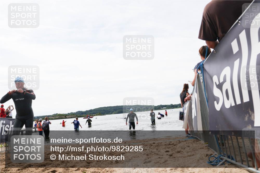 21.06.2026 - Viking Triathlon Michael Strokosch http://msf.ph/oto/9829285 21.06.2026 10:55:47 Schwimmen 77, 81, 417 meine-sportfotos.de