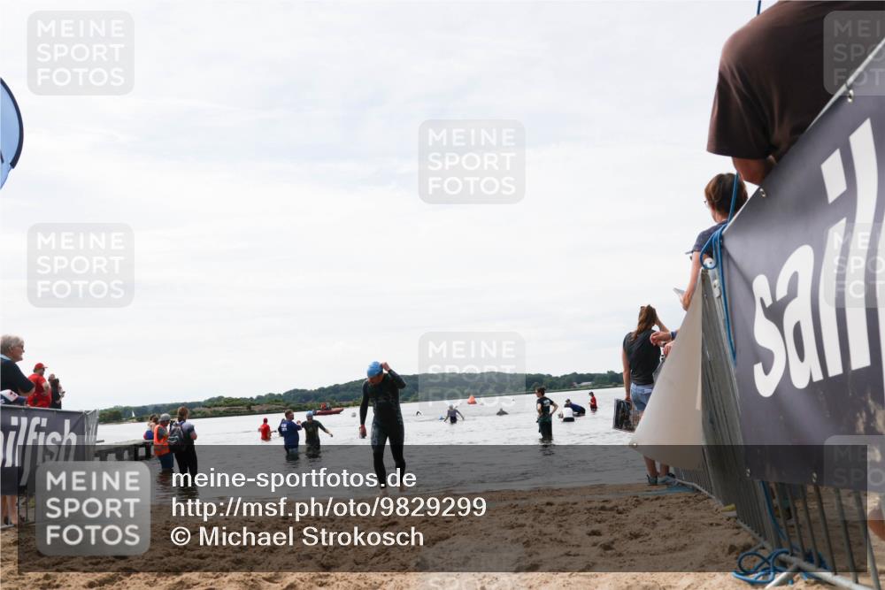 21.06.2026 - Viking Triathlon Michael Strokosch http://msf.ph/oto/9829299 21.06.2026 10:55:52 Schwimmen 77, 264 meine-sportfotos.de
