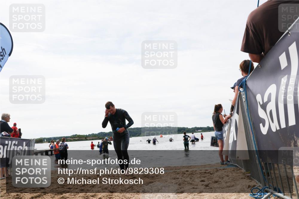21.06.2026 - Viking Triathlon Michael Strokosch http://msf.ph/oto/9829308 21.06.2026 10:55:55 Schwimmen 77, 264 meine-sportfotos.de