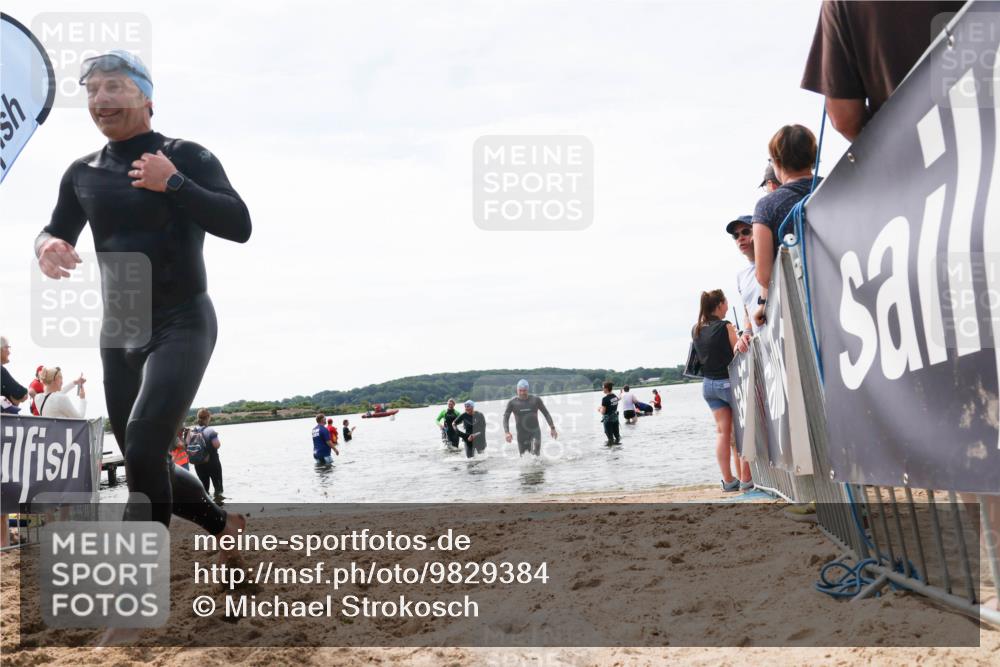 21.06.2026 - Viking Triathlon Michael Strokosch http://msf.ph/oto/9829384 21.06.2026 10:56:20 Schwimmen 24, 117, 357, 502 meine-sportfotos.de