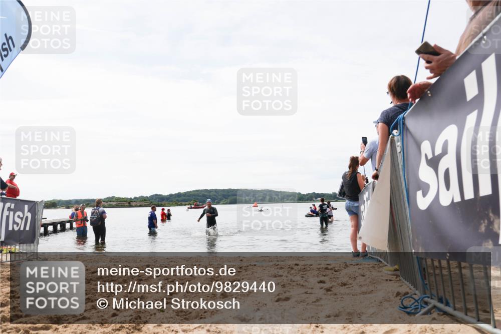 21.06.2026 - Viking Triathlon Michael Strokosch http://msf.ph/oto/9829440 21.06.2026 10:56:39 Schwimmen 374 meine-sportfotos.de