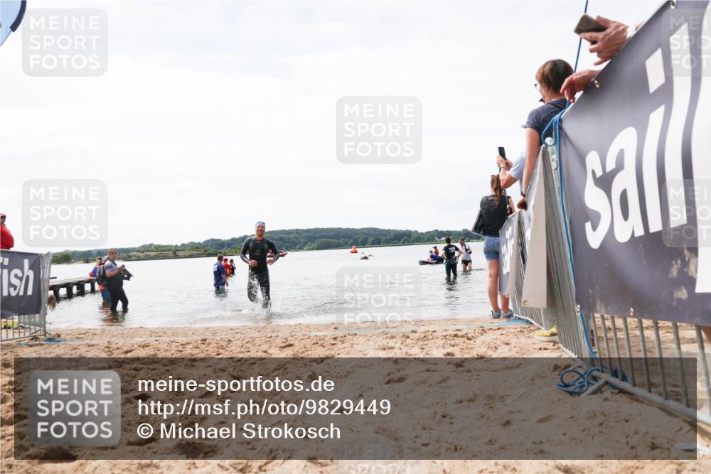 21.06.2026 - Viking Triathlon Michael Strokosch http://msf.ph/oto/9829449 21.06.2026 10:56:42 Schwimmen 374 meine-sportfotos.de