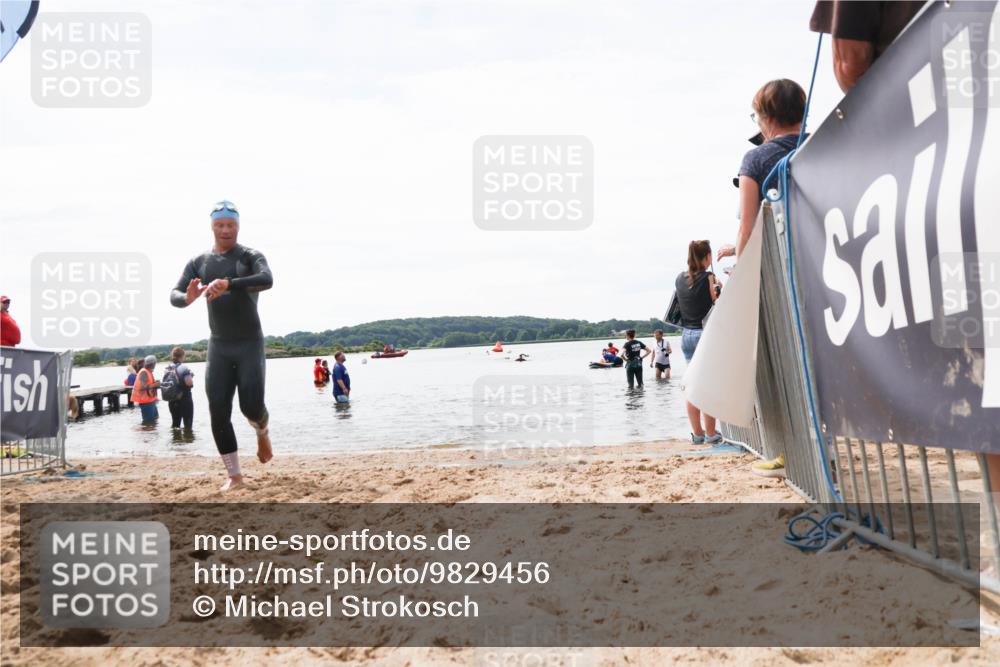 21.06.2026 - Viking Triathlon Michael Strokosch http://msf.ph/oto/9829456 21.06.2026 10:56:45 Schwimmen 374 meine-sportfotos.de