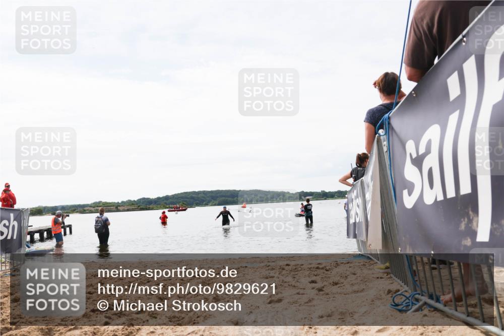 21.06.2026 - Viking Triathlon Michael Strokosch http://msf.ph/oto/9829621 21.06.2026 10:57:45 Schwimmen 652 meine-sportfotos.de