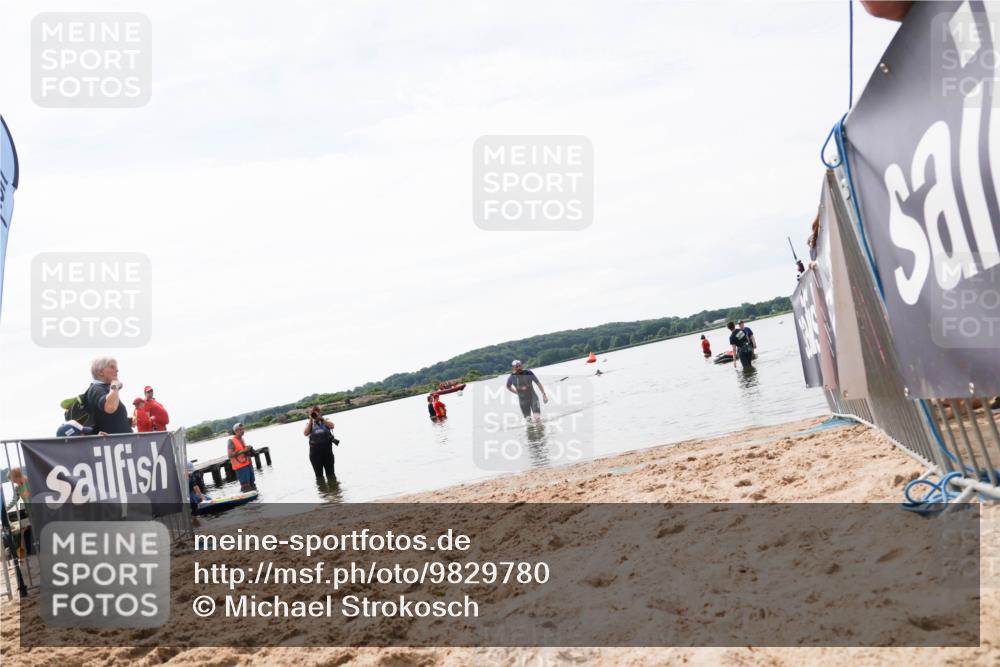 21.06.2026 - Viking Triathlon Michael Strokosch http://msf.ph/oto/9829780 21.06.2026 10:58:45 Schwimmen 141 meine-sportfotos.de