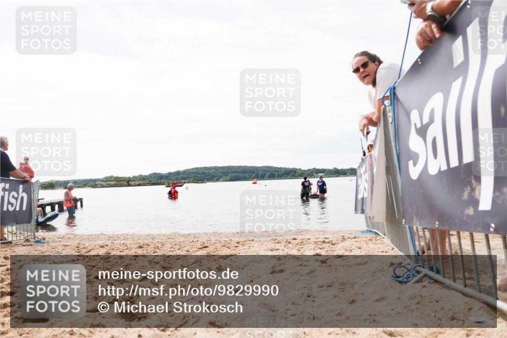 21.06.2026 - Viking Triathlon Michael Strokosch http://msf.ph/oto/9829990 21.06.2026 10:59:55 Schwimmen 542 meine-sportfotos.de