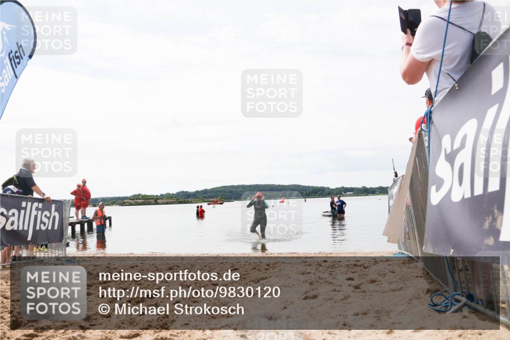 21.06.2026 - Viking Triathlon Michael Strokosch http://msf.ph/oto/9830120 21.06.2026 11:02:04 Schwimmen 646 meine-sportfotos.de