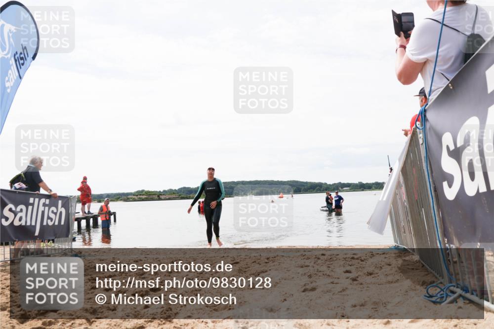 21.06.2026 - Viking Triathlon Michael Strokosch http://msf.ph/oto/9830128 21.06.2026 11:02:07 Schwimmen 646 meine-sportfotos.de
