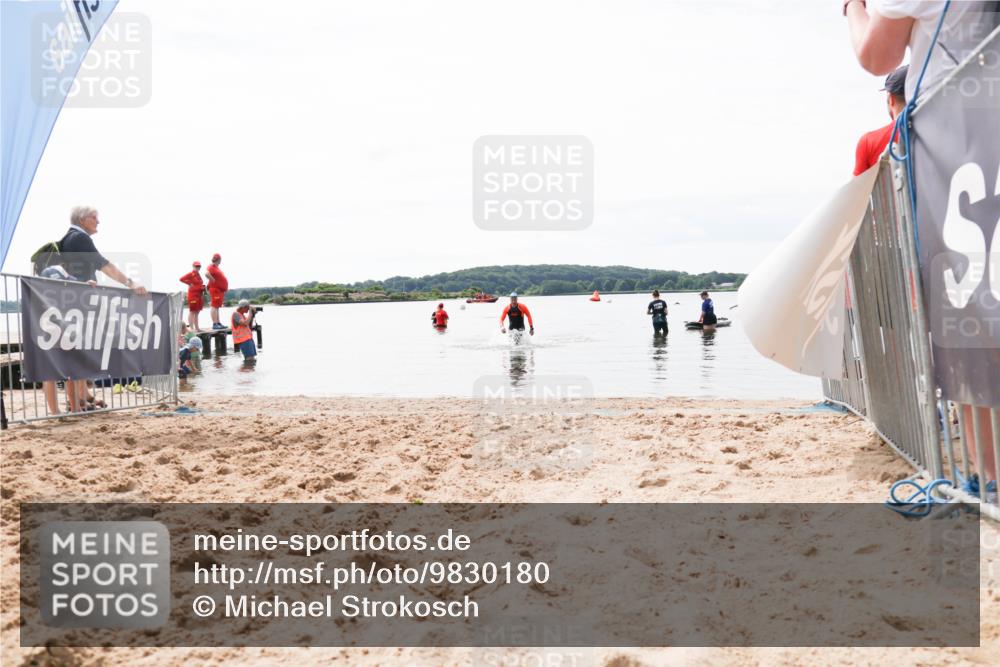 21.06.2026 - Viking Triathlon Michael Strokosch http://msf.ph/oto/9830180 21.06.2026 11:02:50 Schwimmen 379 meine-sportfotos.de