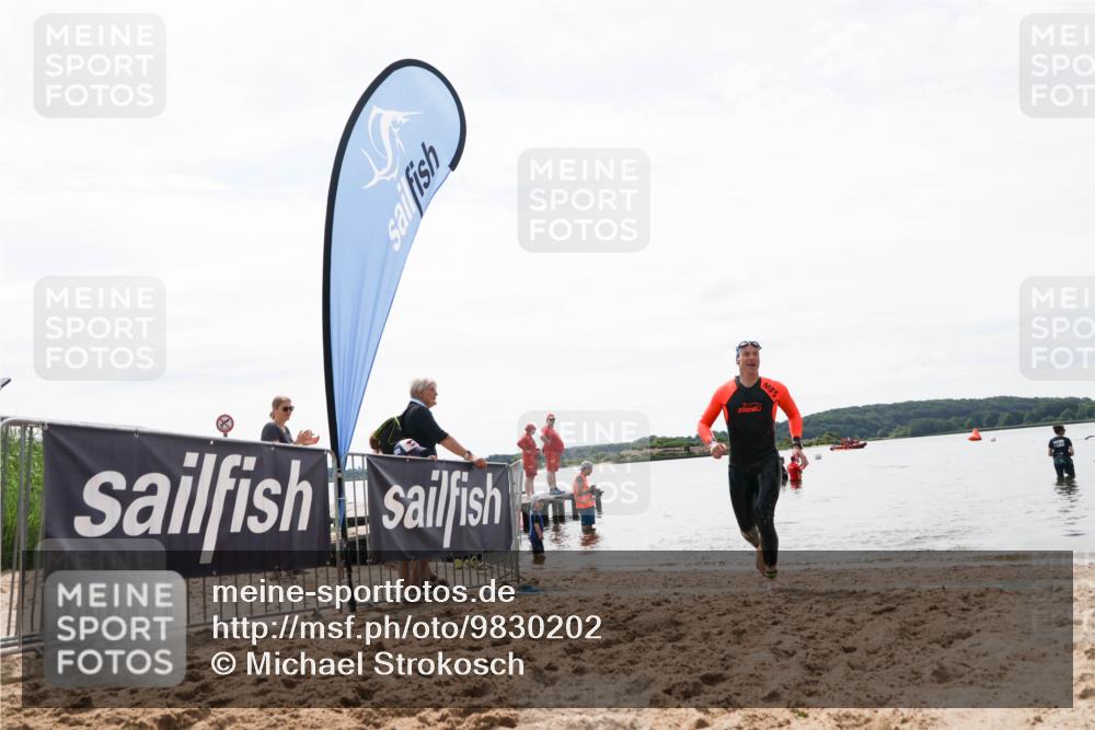 21.06.2026 - Viking Triathlon Michael Strokosch http://msf.ph/oto/9830202 21.06.2026 11:02:57 Schwimmen 379 meine-sportfotos.de