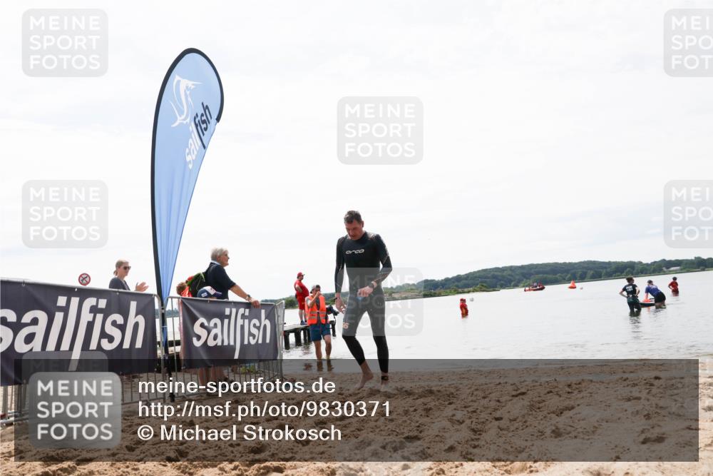 21.06.2026 - Viking Triathlon Michael Strokosch http://msf.ph/oto/9830371 21.06.2026 11:04:21 Schwimmen 421 meine-sportfotos.de