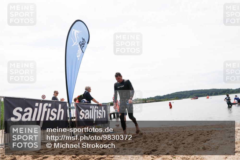 21.06.2026 - Viking Triathlon Michael Strokosch http://msf.ph/oto/9830372 21.06.2026 11:04:21 Schwimmen 421 meine-sportfotos.de