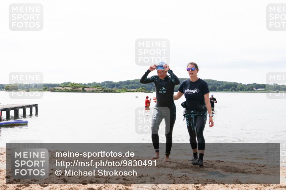 21.06.2026 - Viking Triathlon Michael Strokosch http://msf.ph/oto/9830491 21.06.2026 11:12:20 Schwimmen 368 meine-sportfotos.de