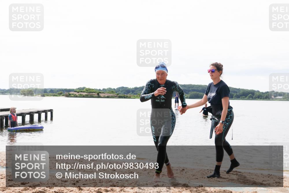 21.06.2026 - Viking Triathlon Michael Strokosch http://msf.ph/oto/9830493 21.06.2026 11:12:21 Schwimmen 368 meine-sportfotos.de