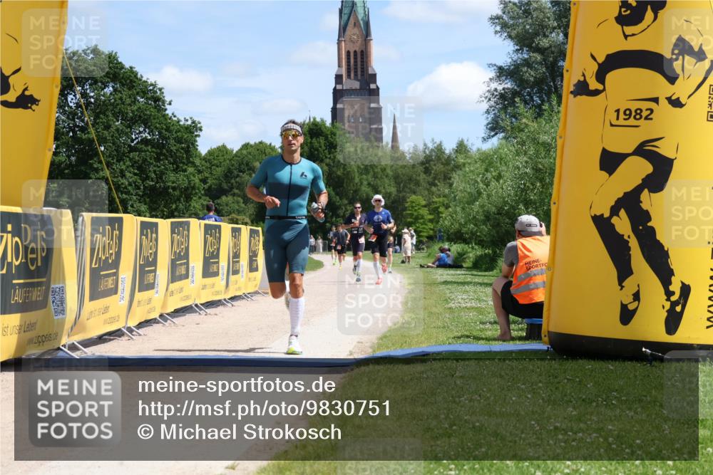 21.06.2026 - Viking Triathlon Michael Strokosch http://msf.ph/oto/9830751 21.06.2026 12:52:39 Laufen 447 meine-sportfotos.de