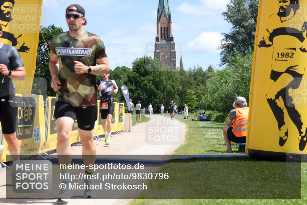 21.06.2026 - Viking Triathlon Michael Strokosch http://msf.ph/oto/9830796 21.06.2026 12:52:54 Laufen 109, 392, 627 meine-sportfotos.de