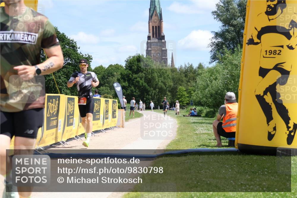 21.06.2026 - Viking Triathlon Michael Strokosch http://msf.ph/oto/9830798 21.06.2026 12:52:54 Laufen 109, 392, 627 meine-sportfotos.de