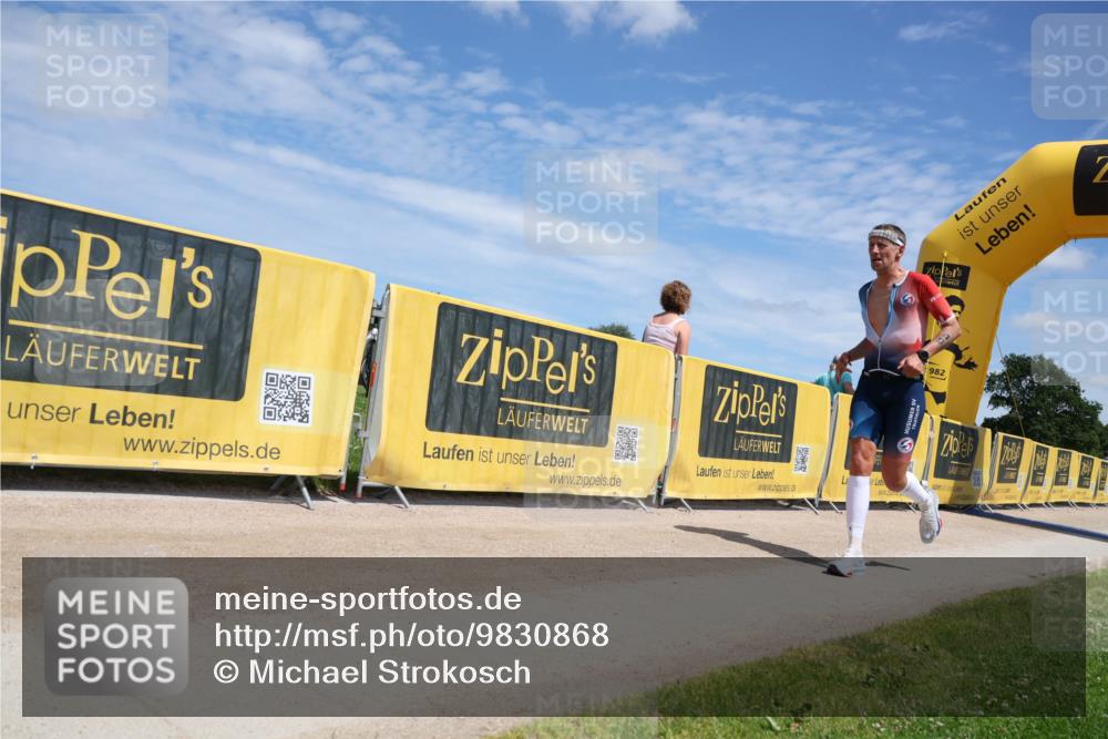 21.06.2026 - Viking Triathlon Michael Strokosch http://msf.ph/oto/9830868 21.06.2026 12:54:49 Laufen 49 meine-sportfotos.de