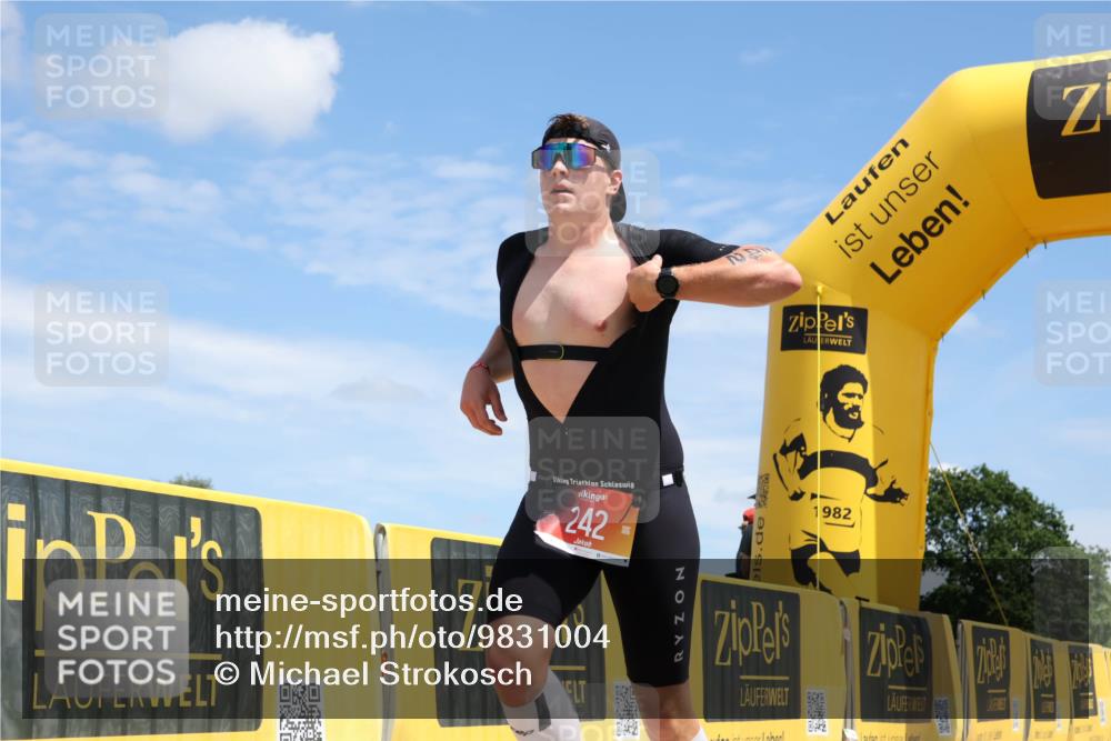 21.06.2026 - Viking Triathlon Michael Strokosch http://msf.ph/oto/9831004 21.06.2026 12:59:52 Laufen 242, 551 meine-sportfotos.de