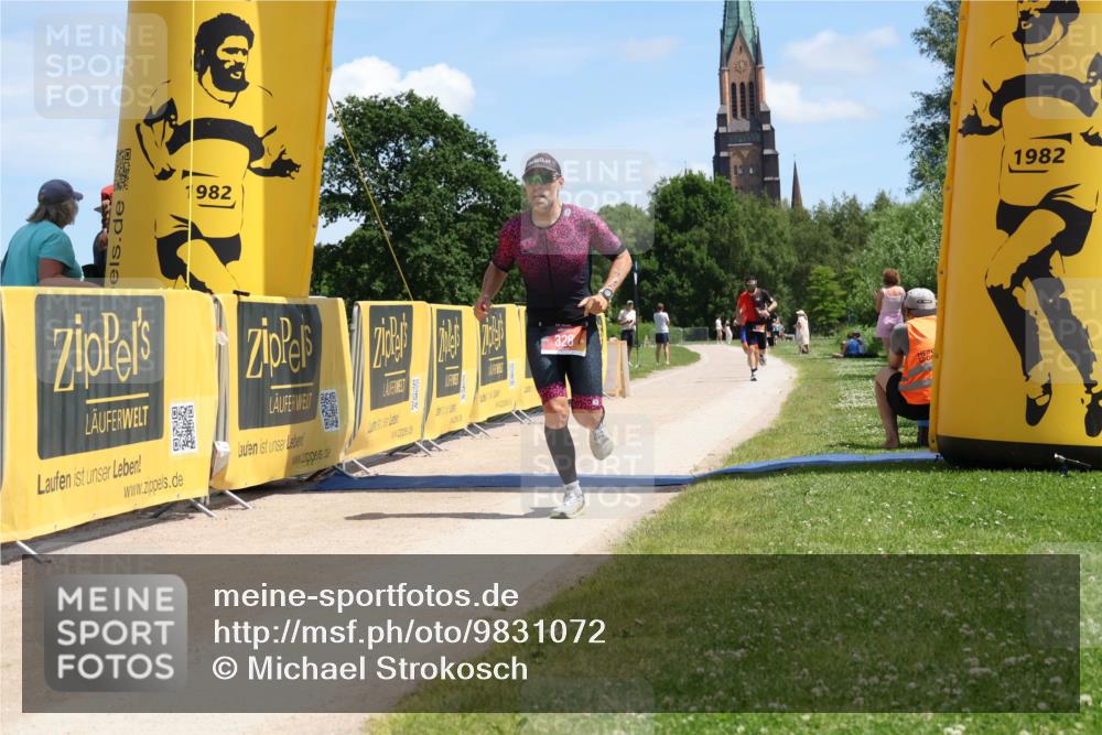 21.06.2026 - Viking Triathlon Michael Strokosch http://msf.ph/oto/9831072 21.06.2026 13:01:22 Laufen 328, 568 meine-sportfotos.de