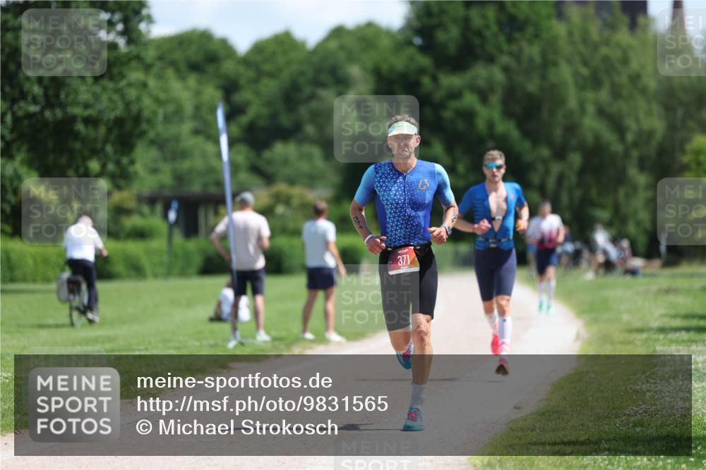 21.06.2026 - Viking Triathlon Michael Strokosch http://msf.ph/oto/9831565 21.06.2026 12:36:56 Laufen 371, 575 meine-sportfotos.de