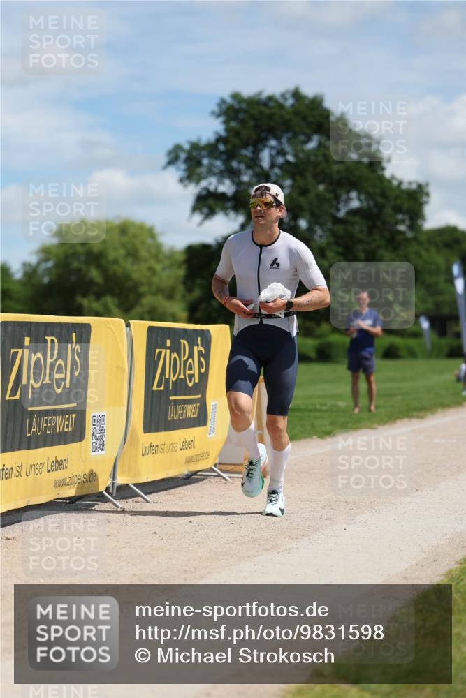 21.06.2026 - Viking Triathlon Michael Strokosch http://msf.ph/oto/9831598 21.06.2026 12:41:07 Laufen 548 meine-sportfotos.de