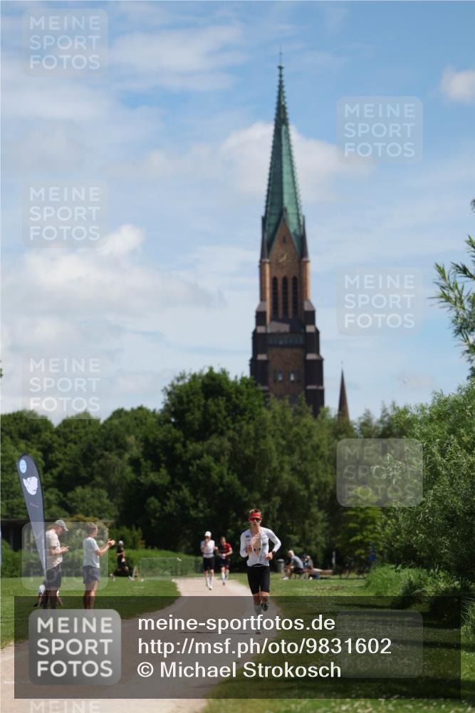 21.06.2026 - Viking Triathlon Michael Strokosch http://msf.ph/oto/9831602 21.06.2026 12:42:11 Laufen 8 meine-sportfotos.de
