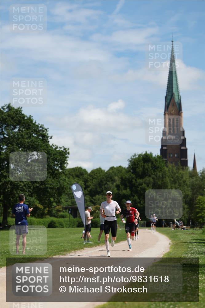 21.06.2026 - Viking Triathlon Michael Strokosch http://msf.ph/oto/9831618 21.06.2026 12:42:26 Laufen 65, 270 meine-sportfotos.de