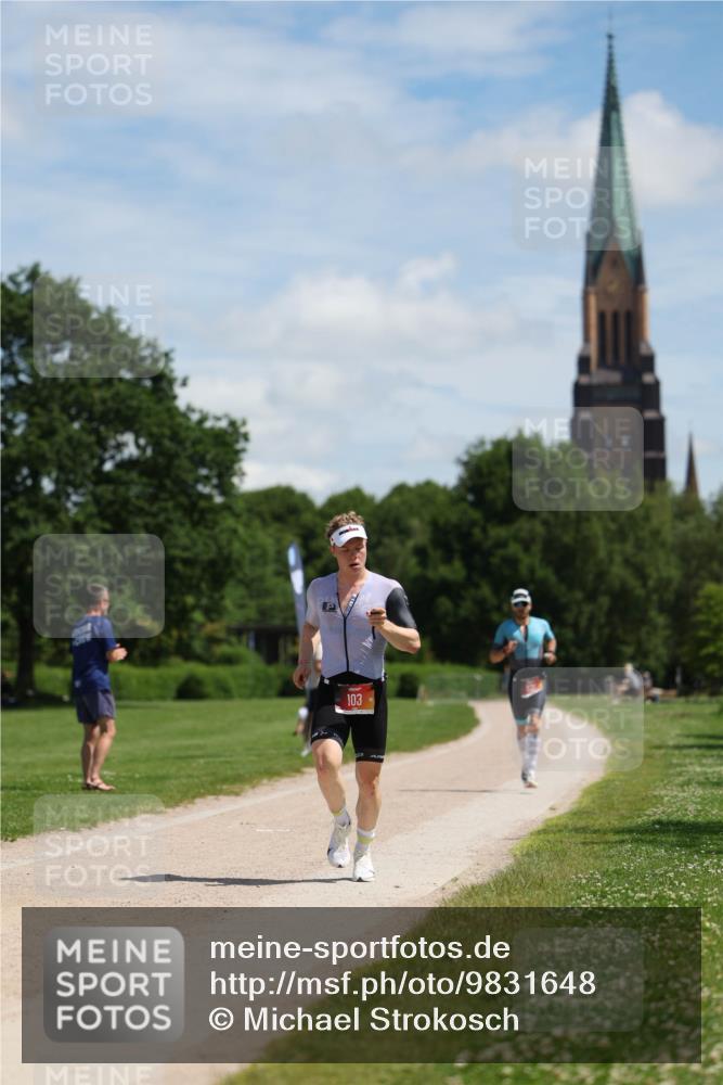21.06.2026 - Viking Triathlon Michael Strokosch http://msf.ph/oto/9831648 21.06.2026 12:42:43 Laufen 103, 527 meine-sportfotos.de
