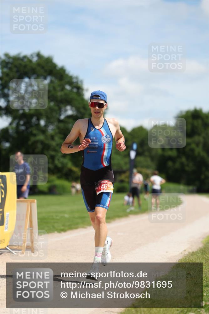 21.06.2026 - Viking Triathlon Michael Strokosch http://msf.ph/oto/9831695 21.06.2026 12:43:49 Laufen 46 meine-sportfotos.de