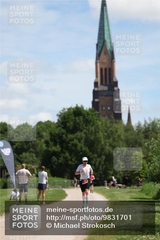 21.06.2026 - Viking Triathlon Michael Strokosch http://msf.ph/oto/9831701 21.06.2026 12:44:46 Laufen 74 meine-sportfotos.de