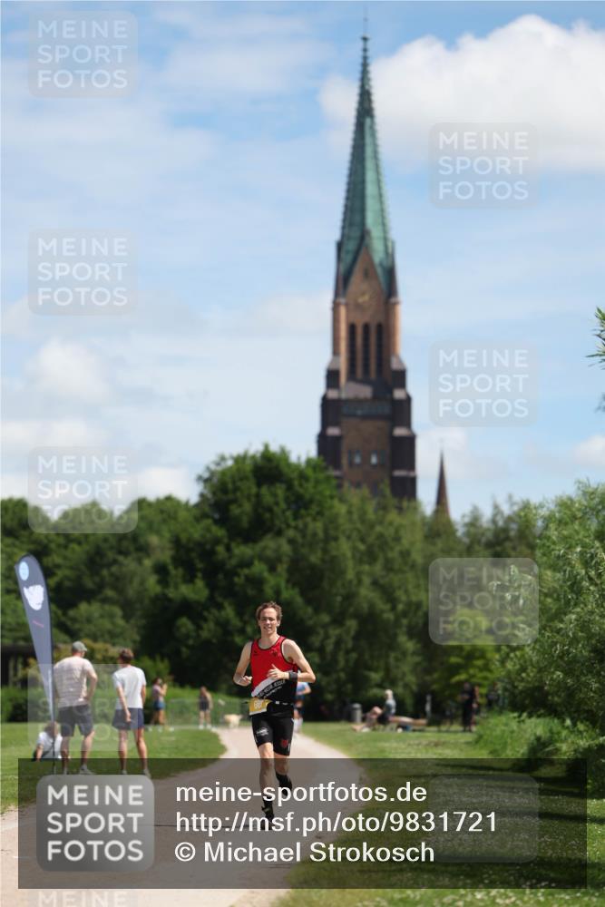 21.06.2026 - Viking Triathlon Michael Strokosch http://msf.ph/oto/9831721 21.06.2026 12:44:59 Laufen 669 meine-sportfotos.de