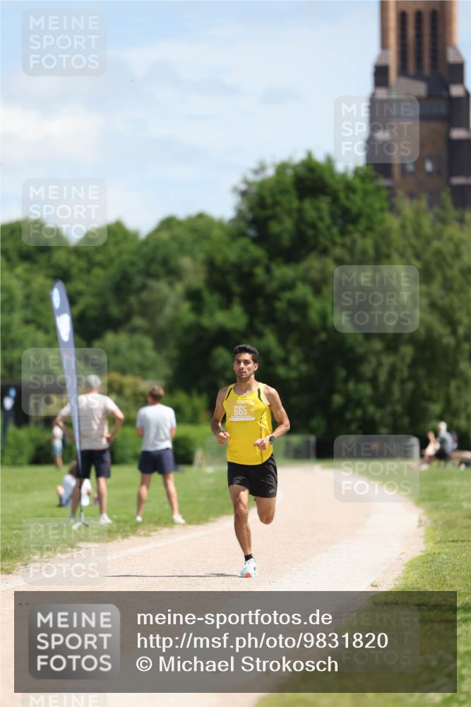 21.06.2026 - Viking Triathlon Michael Strokosch http://msf.ph/oto/9831820 21.06.2026 12:47:18 Laufen 665 meine-sportfotos.de