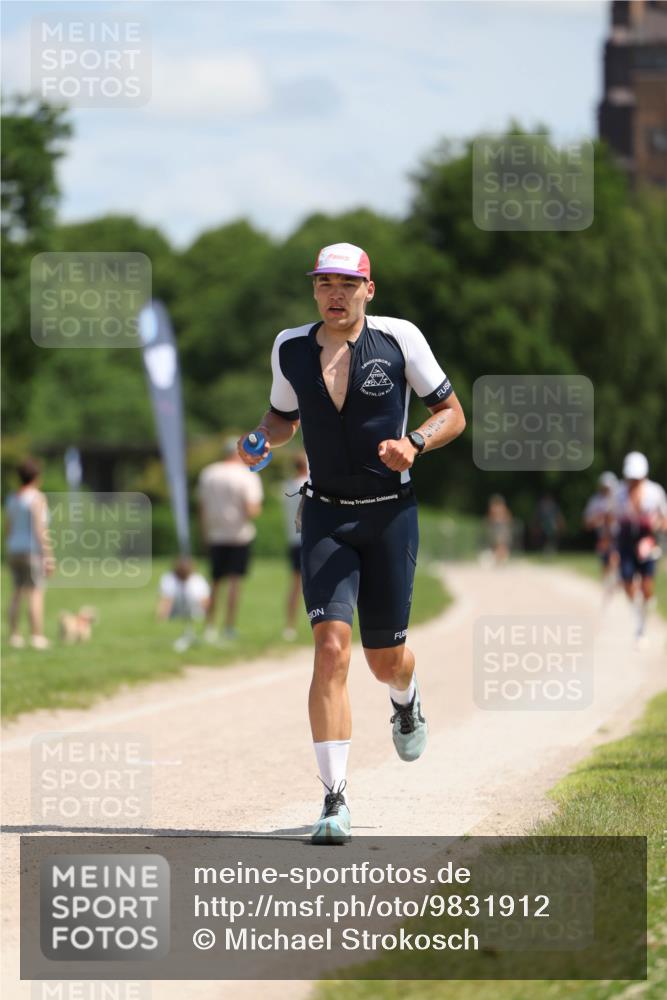 21.06.2026 - Viking Triathlon Michael Strokosch http://msf.ph/oto/9831912 21.06.2026 12:50:15 Laufen 189 meine-sportfotos.de