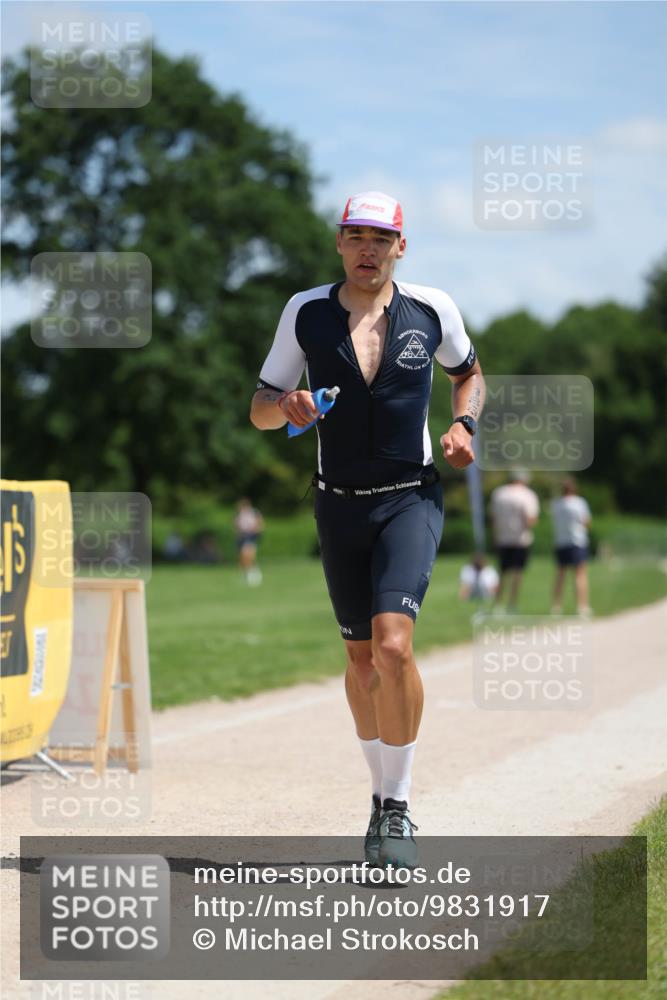 21.06.2026 - Viking Triathlon Michael Strokosch http://msf.ph/oto/9831917 21.06.2026 12:50:16 Laufen 189 meine-sportfotos.de
