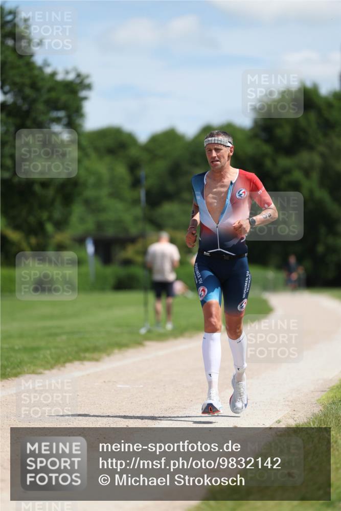 21.06.2026 - Viking Triathlon Michael Strokosch http://msf.ph/oto/9832142 21.06.2026 12:54:43 Laufen 49 meine-sportfotos.de